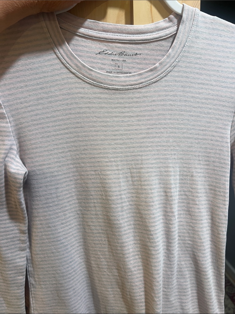 Eddie Bauer ladies Pale Pink and White Long Sleeve Stripe top size small